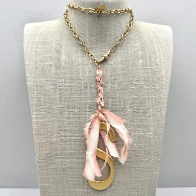 Collar John Wind Mujer Elegante Tono Dorado Inicial S Cinta Rosa Colgante 26 Pulgadas Foto 1 de 4