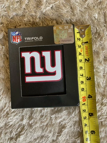 NFL NY Giants trifold man made leather wallet- NEW, never used Cover