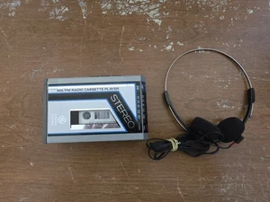 Vintage General Electric AM FM Stereo Radio Cassette Player - Model 3-5432A - Picture 1 of 5
