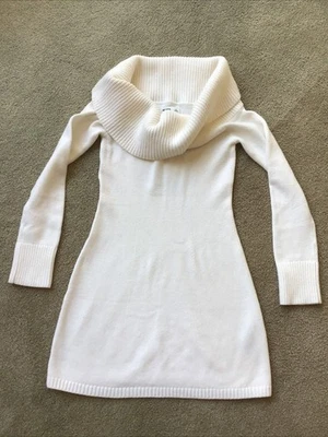 Vestido Suéter Hollister Blanco Cuello Capucha Mini Para Mujer Talla Pequeña’s Foto 1 de 4