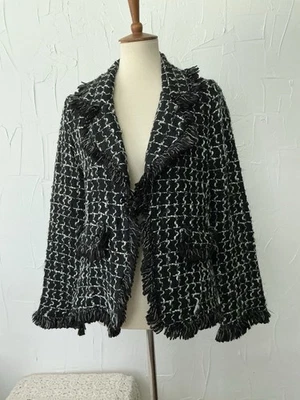 Newport News Chaqueta Boucle Blanco y Negro Flecos Elegancia Europea Talla 12 Foto 1 de 4