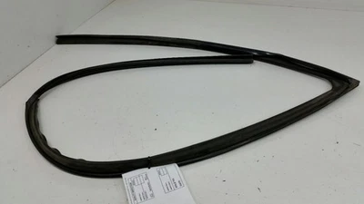 2006 Honda Accord Door Glass Window Seal Rubber Gasket Right Passenger Front - Image 1 of 4