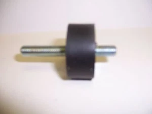 Aislador de montaje sub GENERAC / BRIGGS & STRATTON 21217GS - Imagen 1 de 3