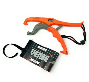 VENSE Outdoors Plastic Fish Lip Grip and Tape - Picture 1 of 6