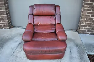 Leather recliner lounge chair - Picture 1 of 10