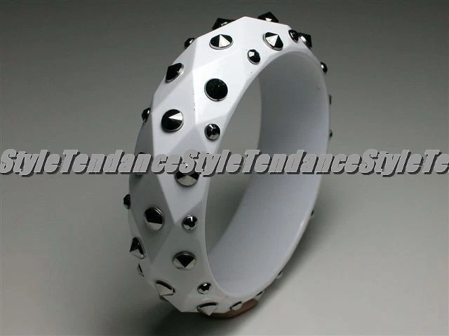 Bracelet for Women Or Teenager New White Punk Gothic Emo Goth Rock Biker Nails - Image 1 of 1