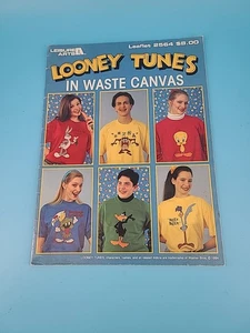 Libro de patrones de punto de cruz de lona Looney Tunes in Waste de Leisure Arts #2564 - Imagen 1 de 2
