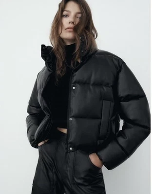 Abrigo chaqueta acolchada de cuero ZARA Foax negro pequeño Foto 1 de 4