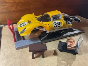 Diorama Scala 1:18, Ferrari 330 P4 Rottame + Varie - Foto 1 di 8