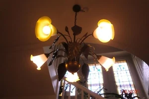 Sortiment Kronleuchter und Tischlampen - Bild 1 von 11