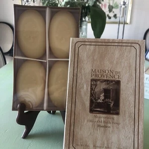 MAISON DE PROVENCE OLIO D'OLIVA IDRATANTE 4 BAGNI SAPONI MANDARINO, MADE IN FRANCE - Foto 1 di 12