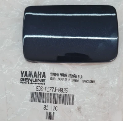 SPORTELLO TAPPO SERBATOIO ORIGINALE YAMAHA MAJESTY MBK SKYLINER 125 -150-180 - Immagine 1 di 4