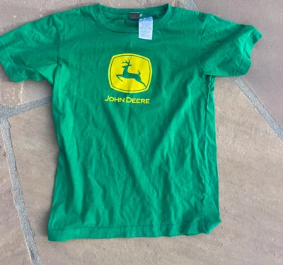 John Deere Green Short Sleeve Boys Youth Sports Active Wear Size L (14-16) - Image 1 of 2
