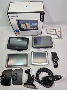 Navi Konvolut x4 Garmin & TomTom & diverses Zubehör Restposten  - Bild 1 von 12