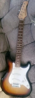  Vintage Fernandez 6 String Electric Guitar..Check It Out! Possibly From 90s? - Image 1 of 4