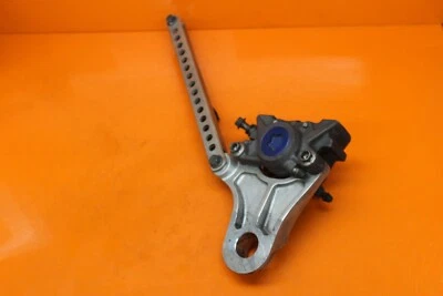 01-05 YAMAHA FZ1 OEM REAR BACK BRAKE CALIPER W MOUNT BRACKET, STAY BAR AND PADS - Image 1 of 4