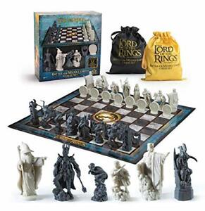 Lord of the Rings Battle For Middle Earth Chess Set