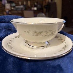 EXQUISITE LENOX PORZELLAN BROOKDALE TASSE MIT FUSS & UNTERTASSE - Bild 1 von 9