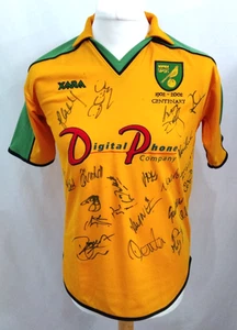 Signed Norwich City F.C. Replica Football Shirt, 2001-02 Season Home Kit, Small - Imagen 1 de 14
