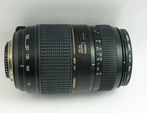 Tamron 70-300mm F4-5.6 with Nikon AF Mount - FOR PARTS OR REPAIR - Picture 1 of 5