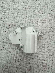 LG LFXS26973D Refrigerator Ice Door Dispenser Motor STAA125A04 - Picture 1 of 5
