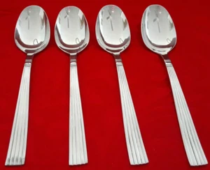 Wallace 18/8 stainless Manhattan Korea 4 soup spoons 7 3/4" NM polished - Picture 1 of 4