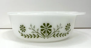 VTG Glasbake Casserole Dish Green Daisy Milk Glass J2600 1 1/2 qt MCM Farmhouse - Picture 1 of 8