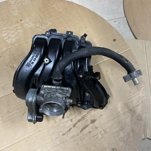 Collettore aspirazione Vauxhall VX 220 2.2 con corpo farfallato e sensore MAP - Foto 1 di 7