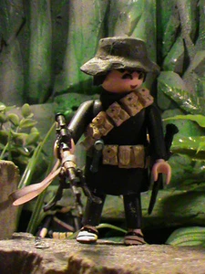PLAYMOBIL CUSTOM SOLDADO VIETCOM (FRANCOTIRADOR) (VIETNAM -1964 ) REF-0064 BIS - Imagen 1 de 12