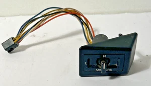 GM 1990-91 Suburban Blazer Crew Cab Power Side View Mirror Switch 15610140 - Picture 1 of 10