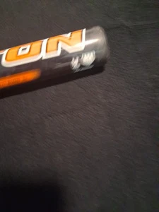 A Nice Easton Cyclone Bat SK34 34"Length 28ozWeight 2 1/4"Barrel - Picture 1 of 8