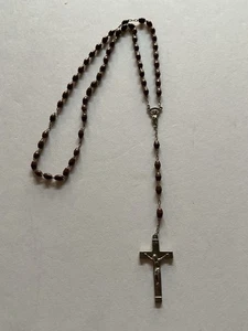 Vintage braune Perlen INRI Kruzifix Rosenkranz aus Italien Herbst - Bild 1 von 5