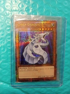 Yugioh TCG Cyber Drache TN23-DE005 Quarter Century Secret Rare SEALED - Bild 1 von 3