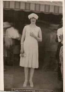 Foto postal vintage RPPC mujer bonita Bessie Russell Tijuana México años 30 - Imagen 1 de 2