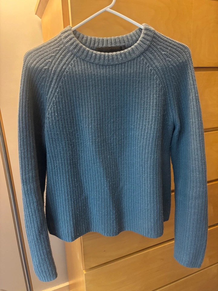 Suéter Jenni Kayne Mujer Cachemira Pescador Talla Pequeña Azul Marino Pullover $425 Foto 1 de 4