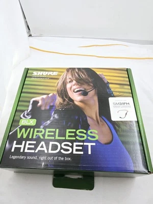Shure BLX14 Wireless Headset System with SM31 Microphone - Image 1 of 4