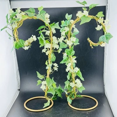 Par de soportes de linterna de hierro envueltos en hiedra 13" color dorado par de soportes Foto 1 de 4