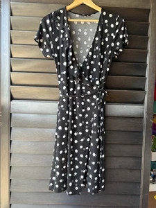 Apt 9 Women's Black White Grey Polka Dot Wrap Dress Size Medium - Picture 1 of 9