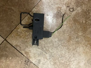 92-93-94-95-96 Ford F150 F250 F350 Guante Compartimento Luz de Almacenamiento OEM - Imagen 1 de 3