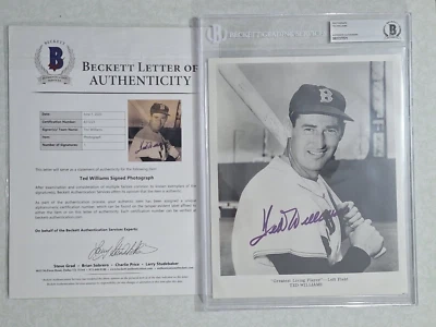 Ted Williams Autograph / Signed Photo HOF RED SOX BECKETT HALPER COLLECTION  - Image 1 of 4