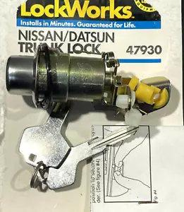 TL47930, 47930 Nissan Datsun Trunk Lock Kit, Lockworks, NOS, Free US Ship - Bild 1 von 15