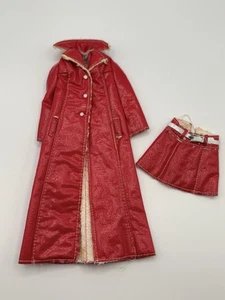 Vintage Barbie 1970 FRANCIE 'Lunga su pelle' #1769 cappotto lungo rosso e gonna - Foto 1 di 5