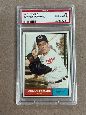 1961 Topps Johnny Romano #5 Cleveland Indians graduado PSA 8 casi nuevo-como nuevo  Foto 1 de 2