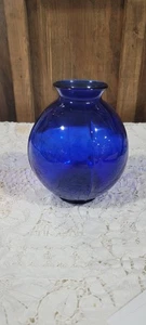 VINTAGE wunderschöne 5" KOBALTBLAUE kleine gerippte Glasvase in sehr gutem Zustand - Bild 1 von 5