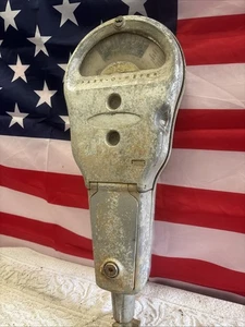 Genuine American On Street Parking Meter PARK-O-METER - Picture 1 of 24