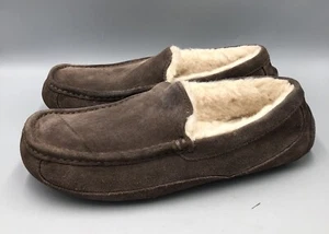 UGG Men’s Ascot Chocolate Moccasin Suede Slippers Size 9 1101110 - Picture 1 of 10