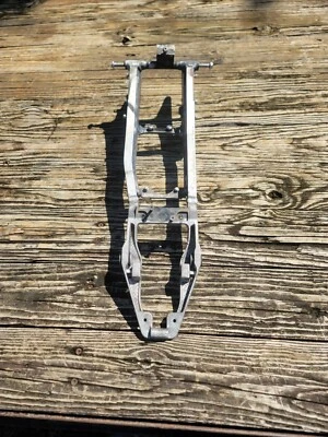 2007 2008 KAWASAKI NINJA ZX6R OEM ПРЯМОЙ ЗАДНИЙ ПОДРАМНИК ЗАДНИЙ ПОДРАМНИК - Изображение 1 из 4