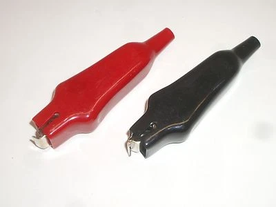 PHILMORE 10145 LARGE HEAVY DUTY ALLIGATOR 30A BATTERY CLIP SET OF TWO RED & BLK  - Image 1 of 2