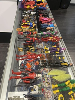 Marvel Legends Lote De 25 Figuras Accesorios Completo Propiedad De Adultos ¡Bonito Lote! Foto 1 de 4