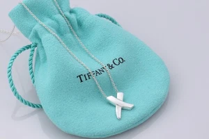 Collar de besos Tiffany & Co. Paloma Picasso de plata de ley ''X'' - Imagen 1 de 8